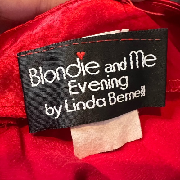 Red Silky Satin Long Evening Dress Black Tie Gown With Embroidery - Picture 4 of 5